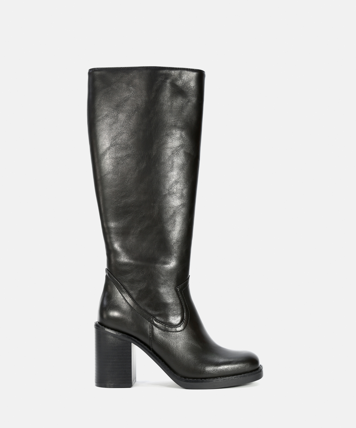 Botas negras ca&ntilde;a alta tac&oacute;n  image number null